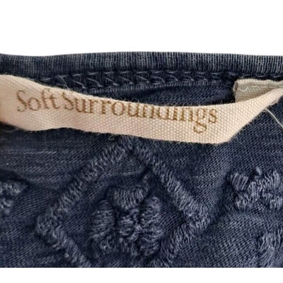 Soft Surroundings Top Navy‎ Blue Floral Embroidered Boho Lagenlook Women's XS - Picture 5 of 9